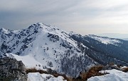 34 Vista sul Passo di Grialeggio e verso il Cancervo